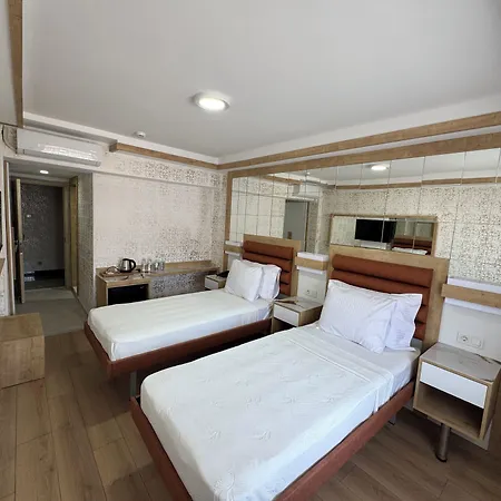 爱丽丝1号酒店 3*