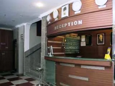 酒店 爱丽丝1号酒店 3*
